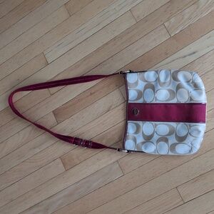 Coach Signature Canvas and Patent Leather Shoulder Bag K1394-29561E